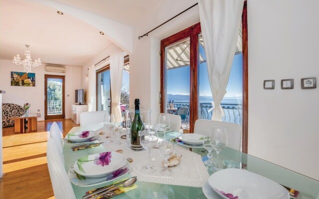 Beautiful Home in Matulji With Wifi and 3 Bedrooms