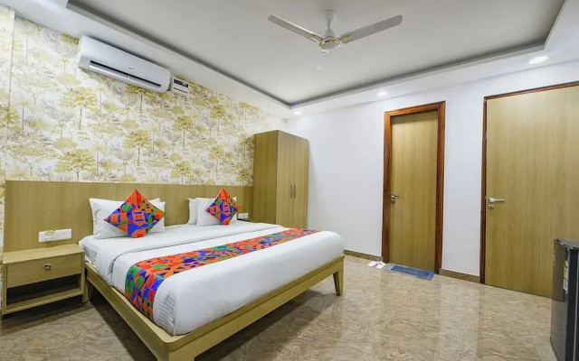 Fabhotel Luxe 8 Stayz