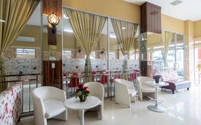 OYO 615 Residence Puri Hotel Syariah