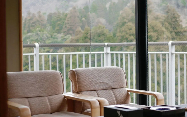 Yamanaka Onsen Shirasagiyu Tawaraya
