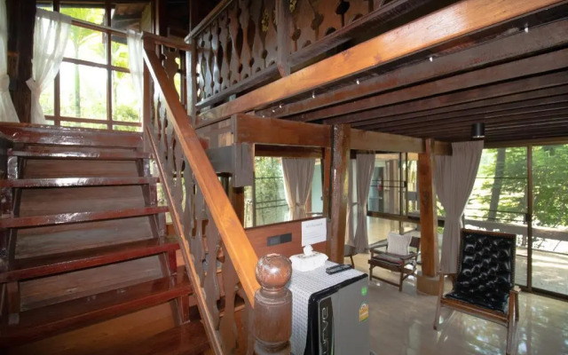 Royal Train Garden Resort By Zuzu