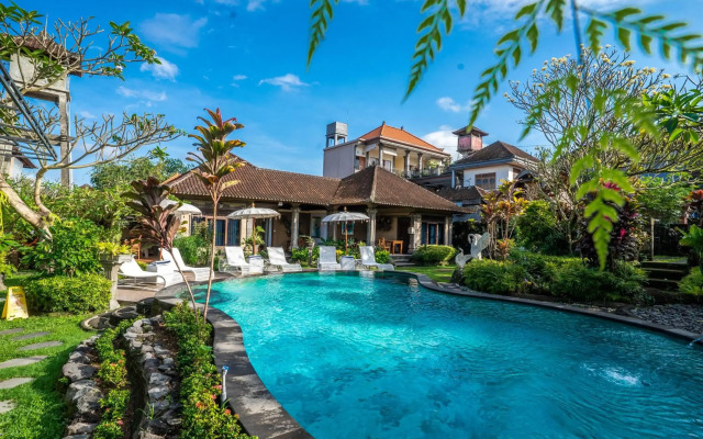Capung Cottage