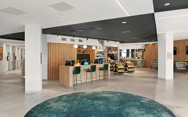 Hilton Garden Inn Bucharest Airport - Image 2