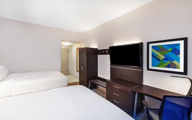 Holiday Inn Express & Suites Baton Rouge East by IHG
