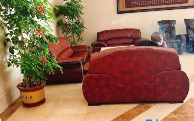 Shishi Xinyuan Business Hotel