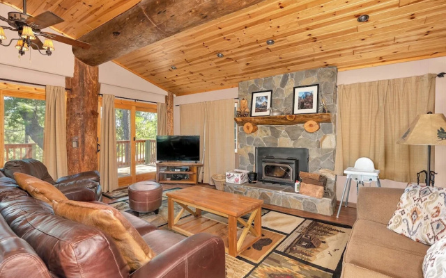 Manzanita Cabin