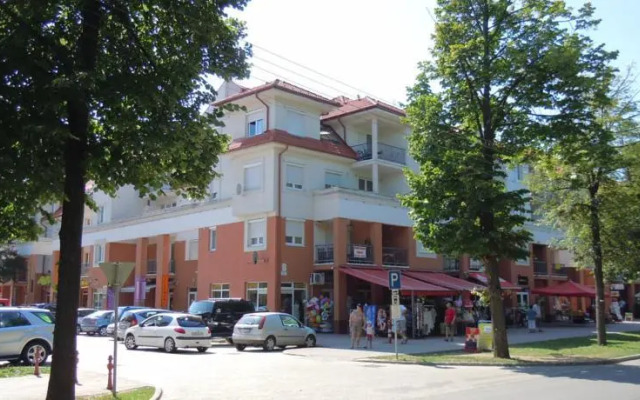 Apartman Era