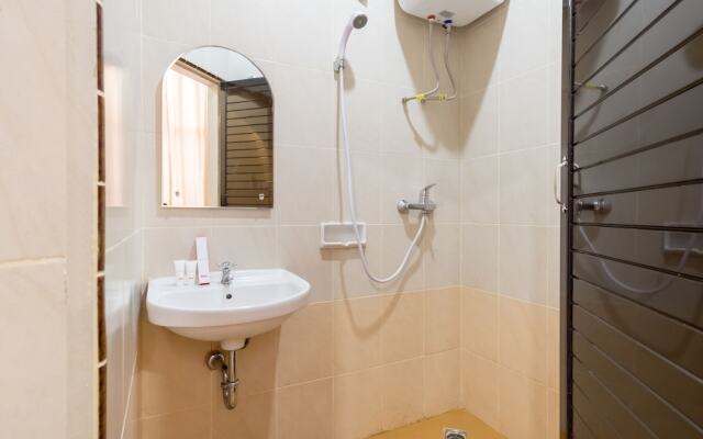 OYO 1307 Star Residence