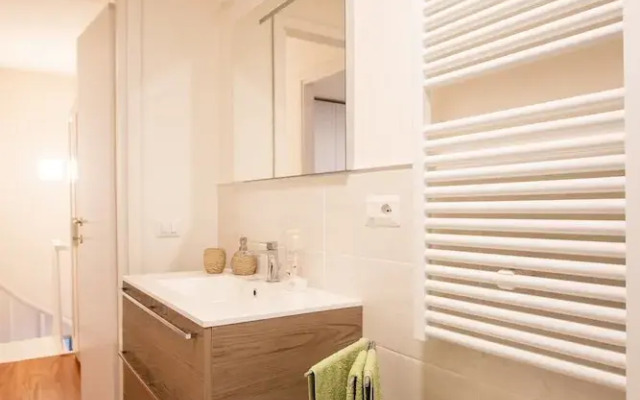 Lara Suite