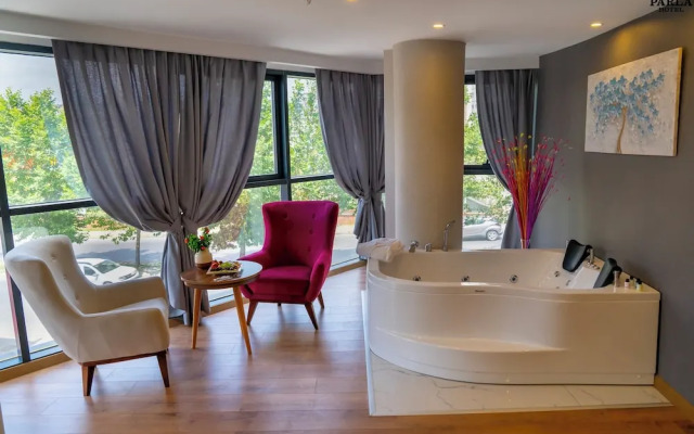 Parla Suite Hotel
