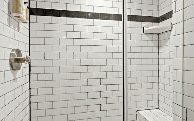 The Maverick, powered by Placemakr - River Walk