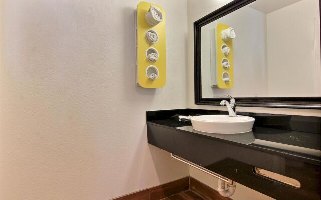 Motel 6 Rockport, TX