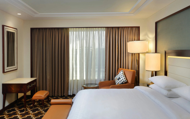 Sheraton Grand Pune Bund Garden Hotel – Guest Rooms – Pune