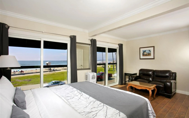 Ocean Beach Hotel