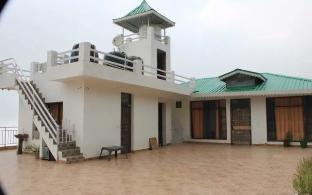 Him Hilton Luxury Hotel