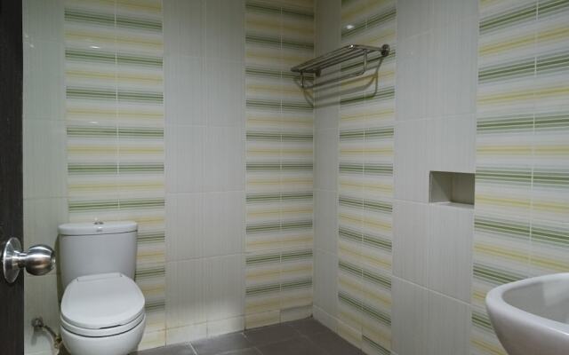 Collection O 93163 Hotel Grand Kartika