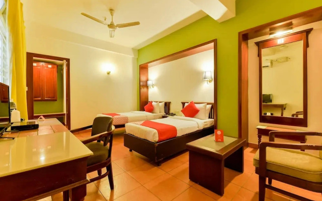 Hotel Woodlands by OYO Rooms