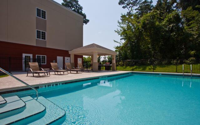 Candlewood Suites Tallahassee, an IHG Hotel