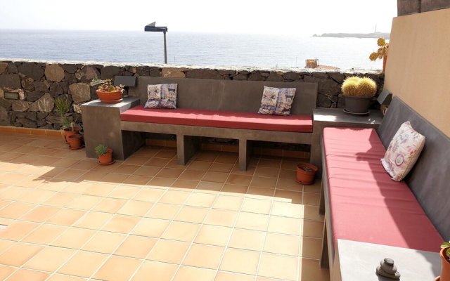 Apartment with 2 Bedrooms in Porís de Abona, with Wonderful Sea View, Pool Access, Furnished Terrace