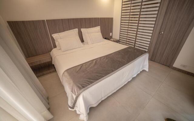 Aparta Suites Torre Poblado