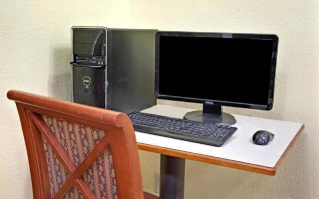 Super 8 Romeoville Bolingbrook