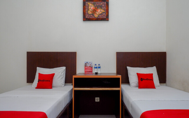 RedDoorz Syariah @ Namira Hotel