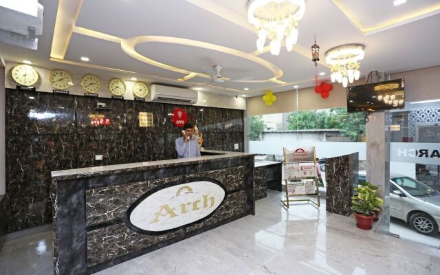 OYO 9268 Hotel Arch