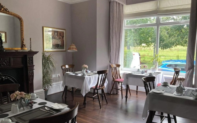 The Old Lodge Guest House