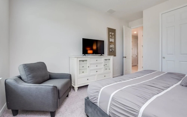 Windsor at Westside 9001