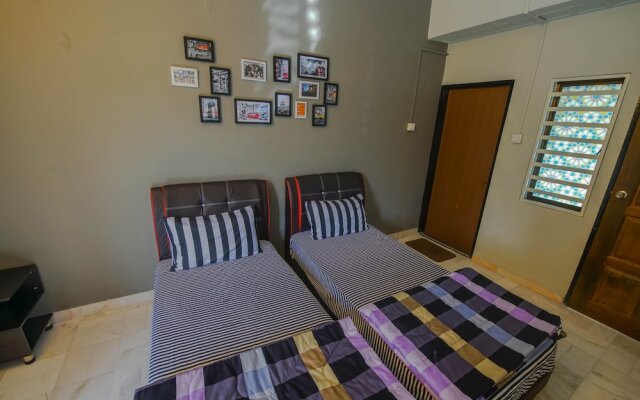 Rest & Relax 7 Room Ipoh Garden East