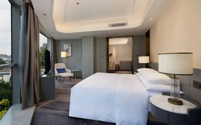 Ramada Plaza by Wyndham Anshun