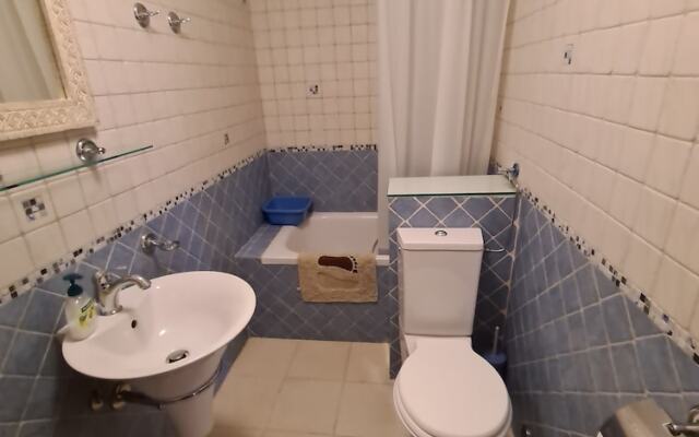 Viktorov Comfortable 2-bed Apartment