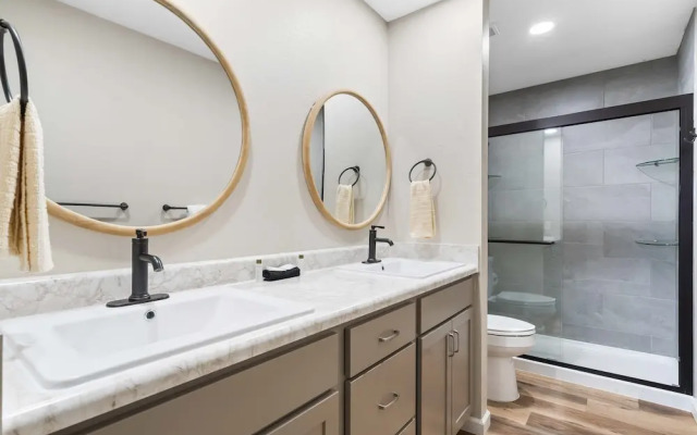 Modern Comfort Retreat