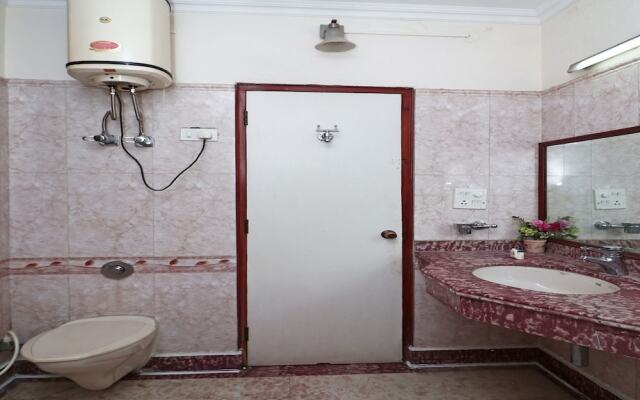 OYO 16167 Hotel Golf View Dlf
