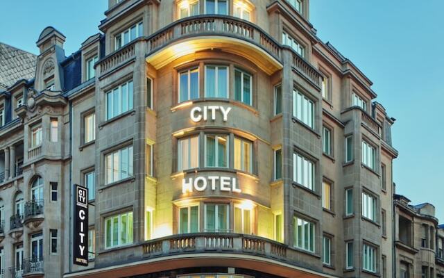 City Hotel