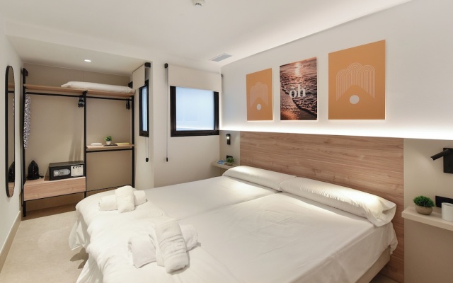 OH Suites Paseo de las Canteras 58