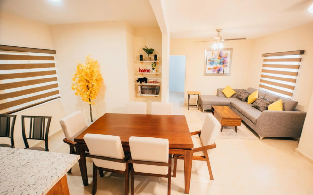 Incredible 3 Bedroom Apartment