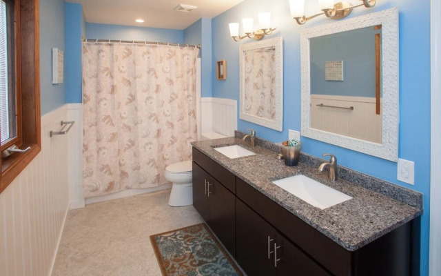 Lacado Brista - 6 Br Home