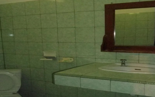 Anda Beach Hotel and Bungalow