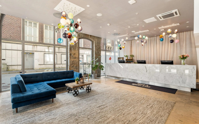 Clarion Hotel Admiral