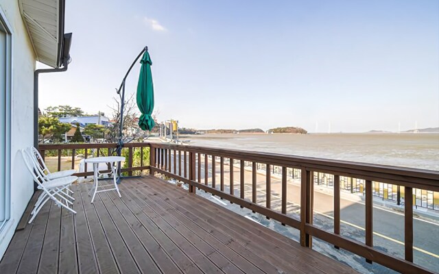 Ongjin Seonjae Beach Pension