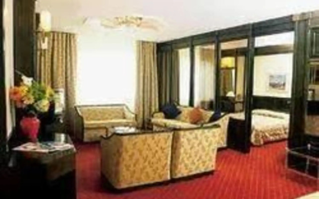 Hotel Royal Paras