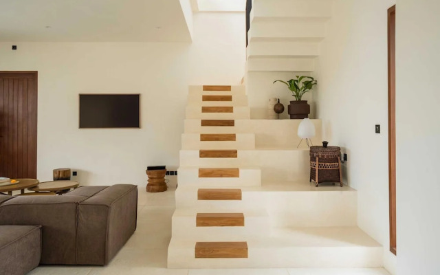 Rumah Tiha - Launch Promo Luxury 6BR Villa in Pererenan Canggu