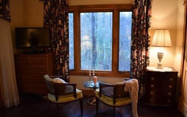 Wildwood River Retreat