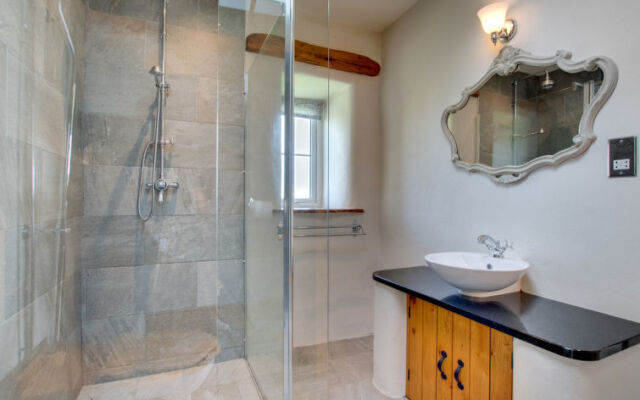 Holiday Home Deri'r Mynach