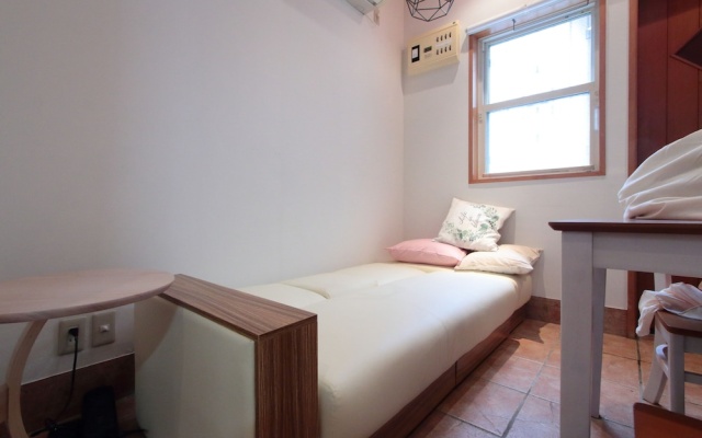 Yoyogi House – Guest Rooms – Tokyo