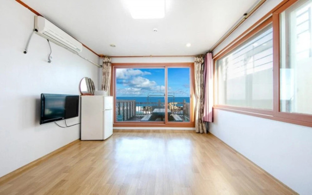 Gangneung rock island pension
