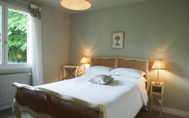 La Villa a Chateau Franc-Daut Sleeps 6