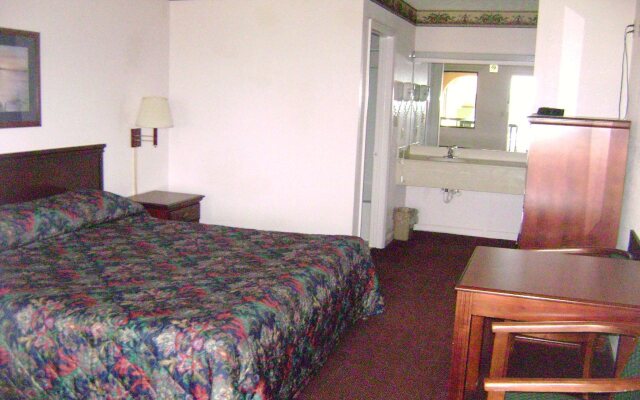 Garden Inn & Suites
