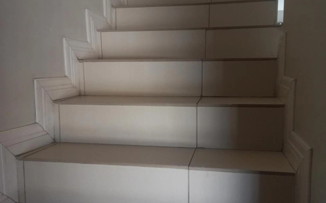 Mount Royal 31 - Large 1 bed with balcony